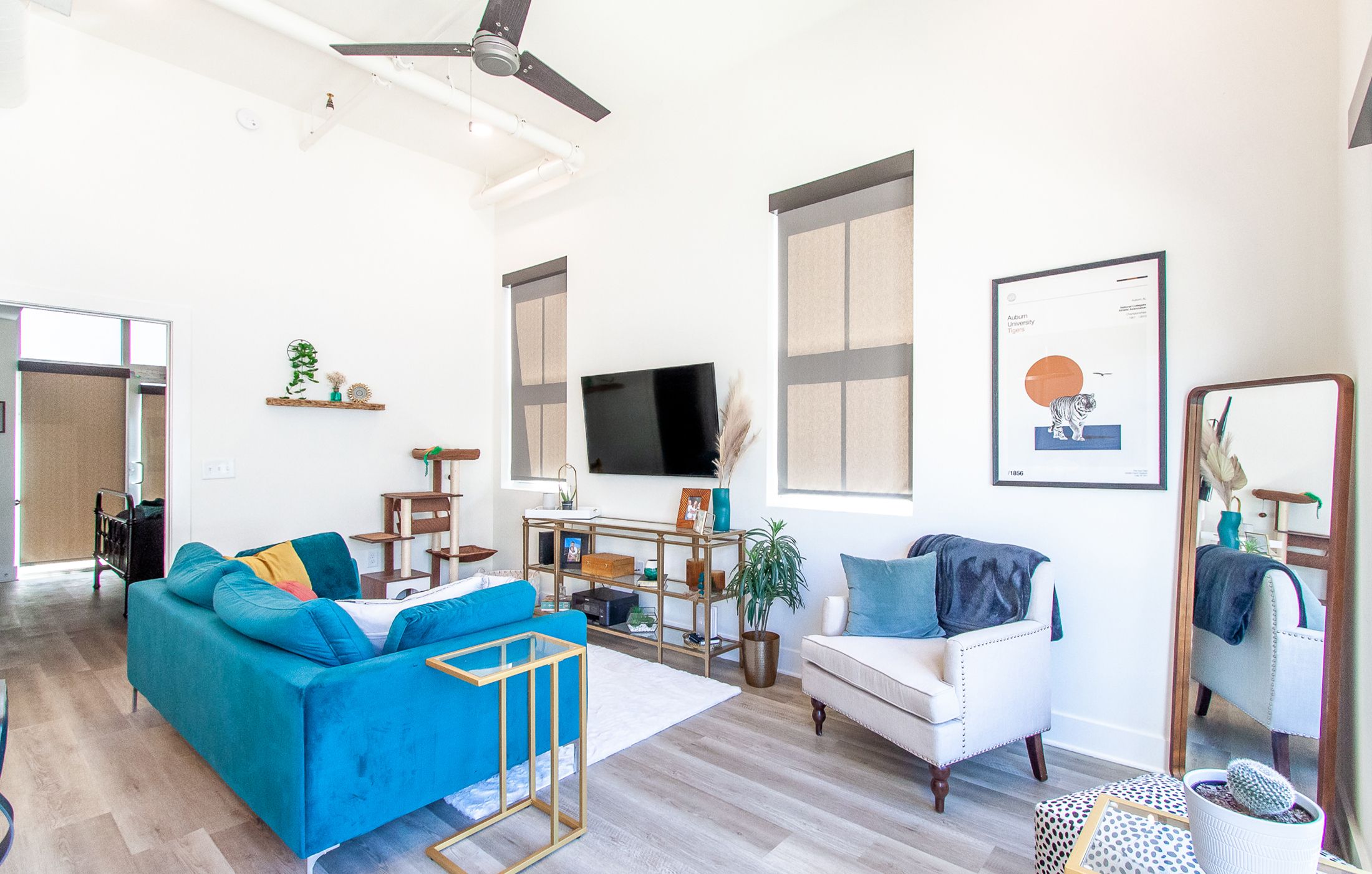 midtown auburn apartments near auburn university living room interior